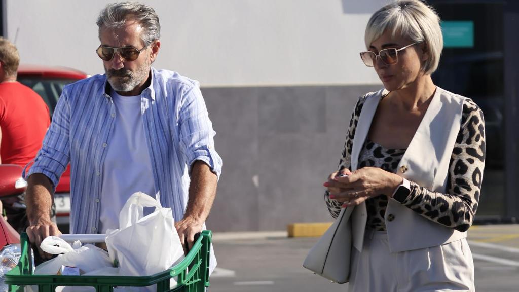 Ana María Aldón junto a su pareja, Eladio, en una imagen de archivo.