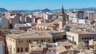 El pueblo de Alicante donde puedes vivir con 1.100 euros, según la IA: Las casas son baratas