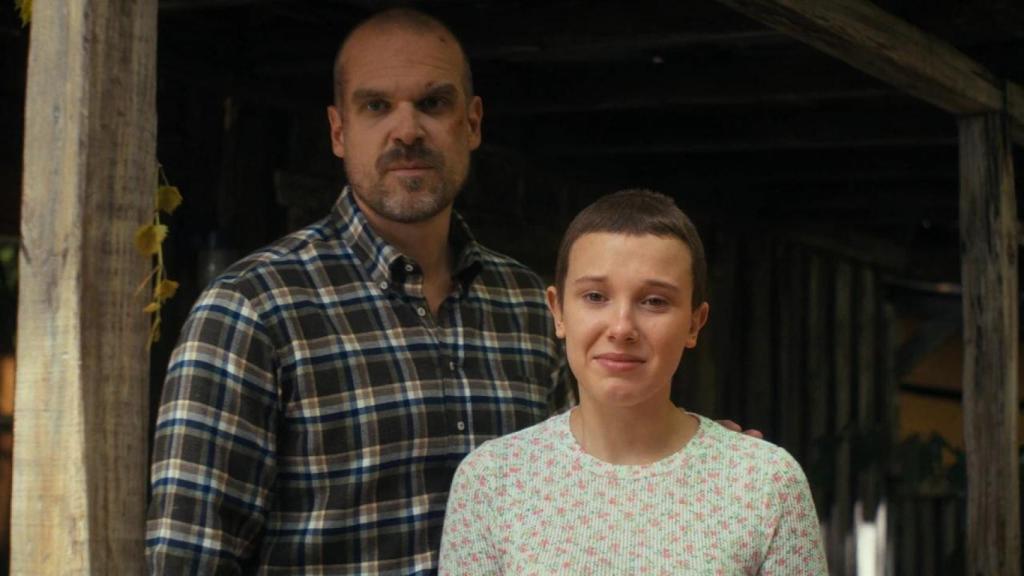 David Harbour y Millie Bobby Brown, en 'Stranger Things'.