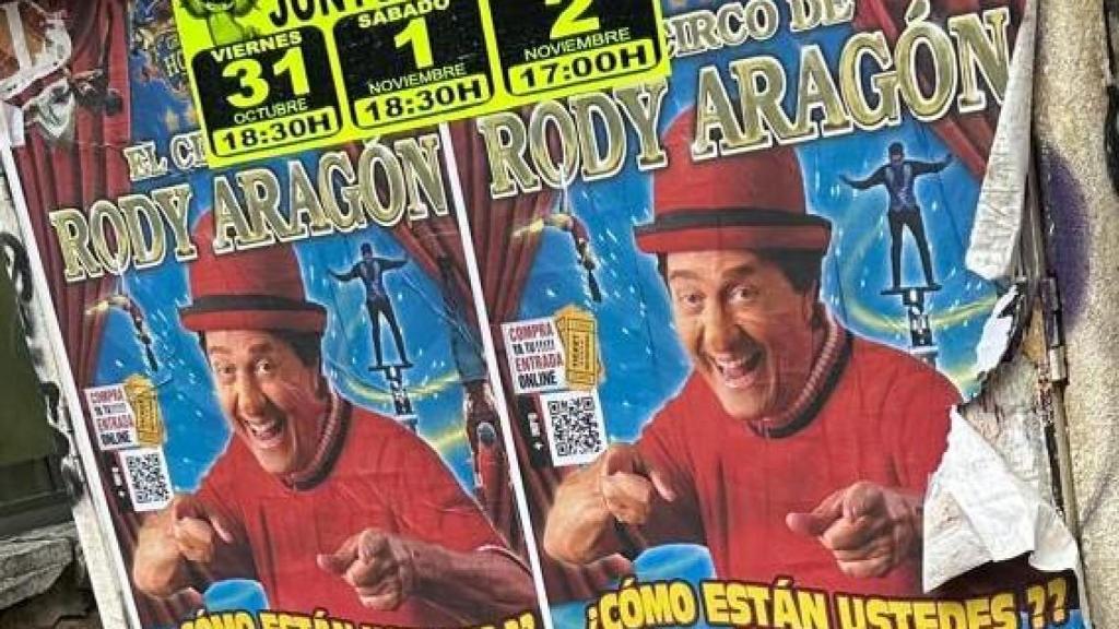 Propaganda de circo el último fin de semana en el pueblo de Guadarrama (Madrid).