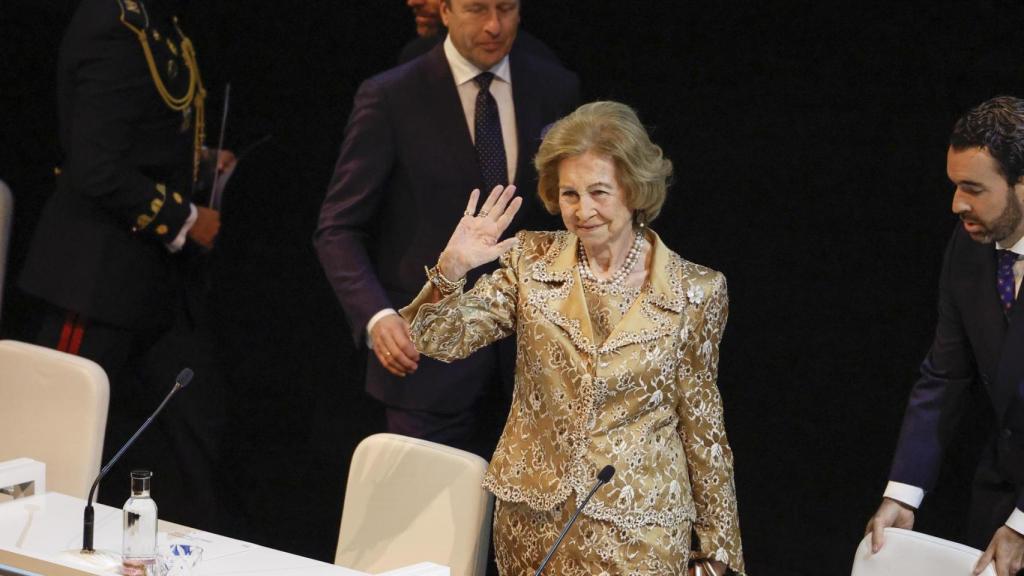 La reina doña Sofía durante el acto.