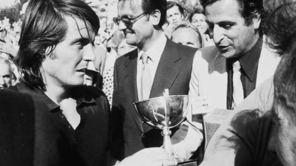 Adriano Panatta, tras proclamarse campeón de Roland Garros en 1976