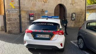 Un vehículo de la Guardia Civil