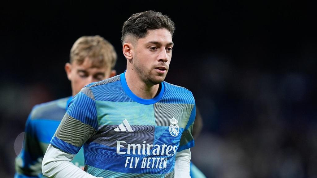 Fede Valverde aquece com o Real Madrid
