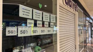 Liquidación en Claire's.