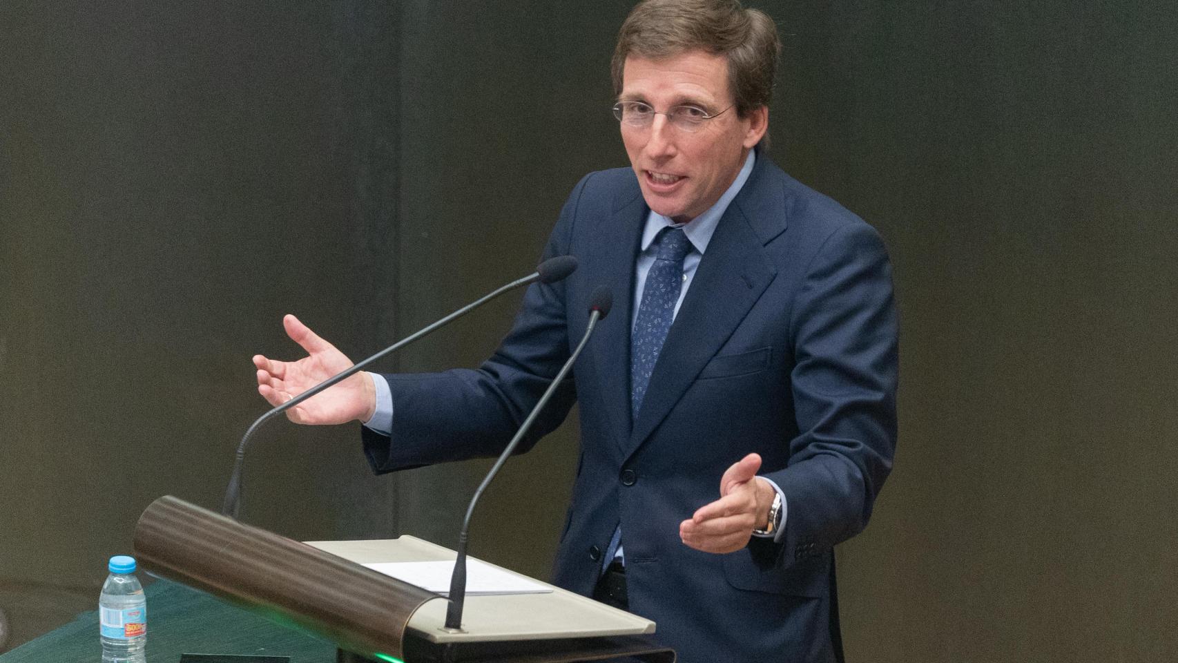 José Luis Martínez-Almeida durante una sesión del Pleno del Ayuntamiento de Madrid.