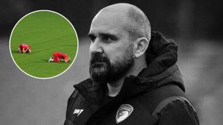Muere el entrenador de fútbol Mladen Zizovic, de 44 años, por un infarto en pleno partido y sus jugadores se derrumban