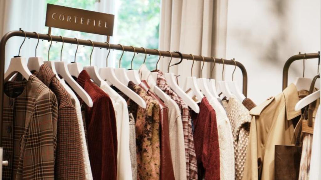 Muestrario de prendas de la firma