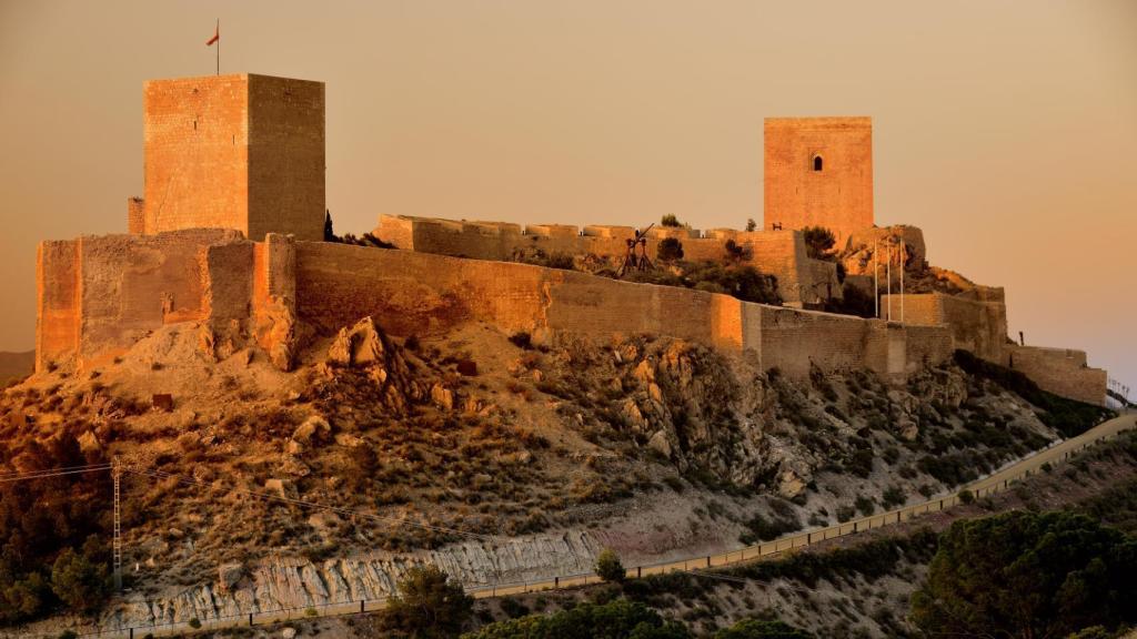 Castillo de Lorca, conocido como la Fortaleza del Sol.