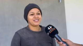 Sara, albañila, en un vídeo de TikTok.