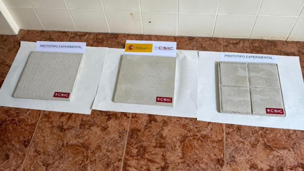 Adoquines hechos con lodo.