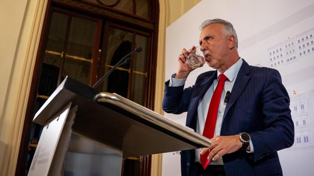 El ministro de Política Territorial y Memoria Democrática, Ángel Víctor Torres, durante su comparecencia de este martes.