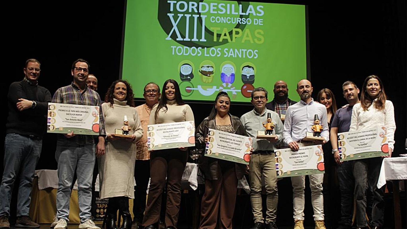 Fotografía de familia del XIII Concurso de Tapas de Todos Los Santos en Tordesillas