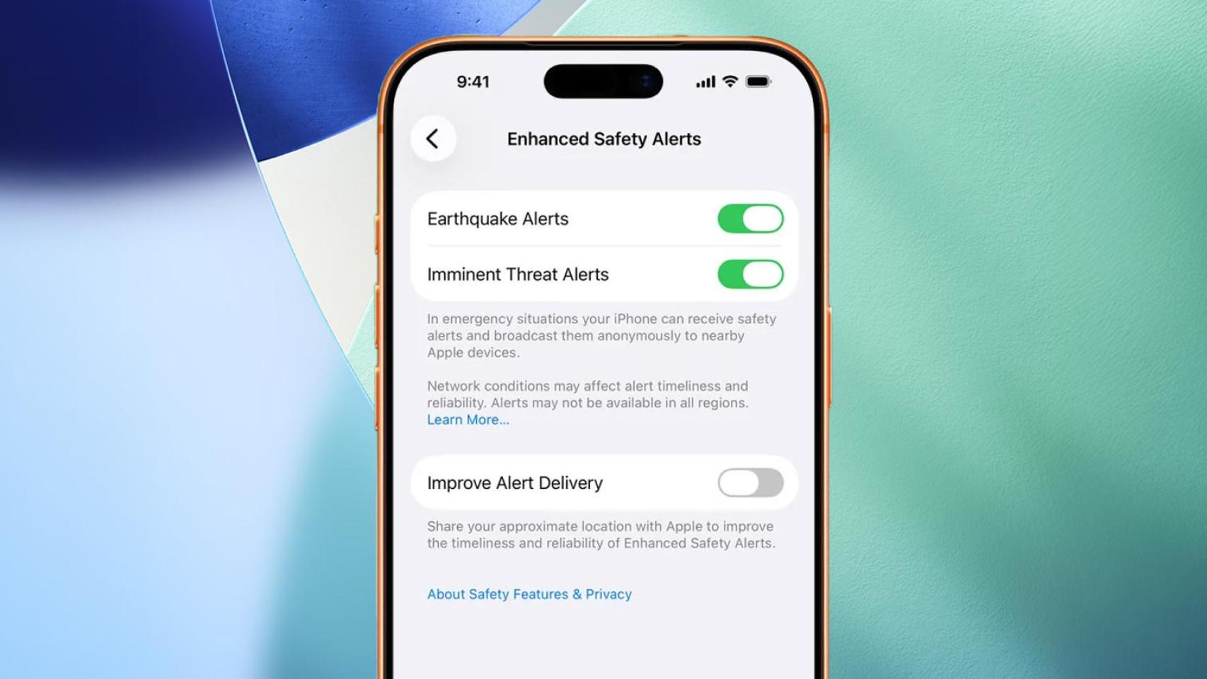 Fotomontaje con las alertas de iOS 26.2.
