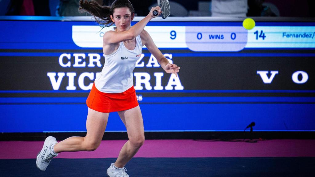 Una mujer en un campeonato de Pickleball en España.