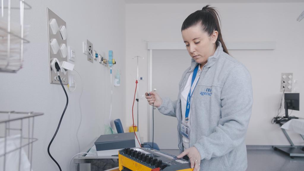 Trabajadora de Agenor.