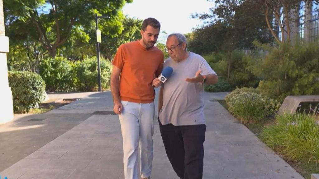 Joan, entrevistado en el programa 'La clau per a viure' de À Punt. EE