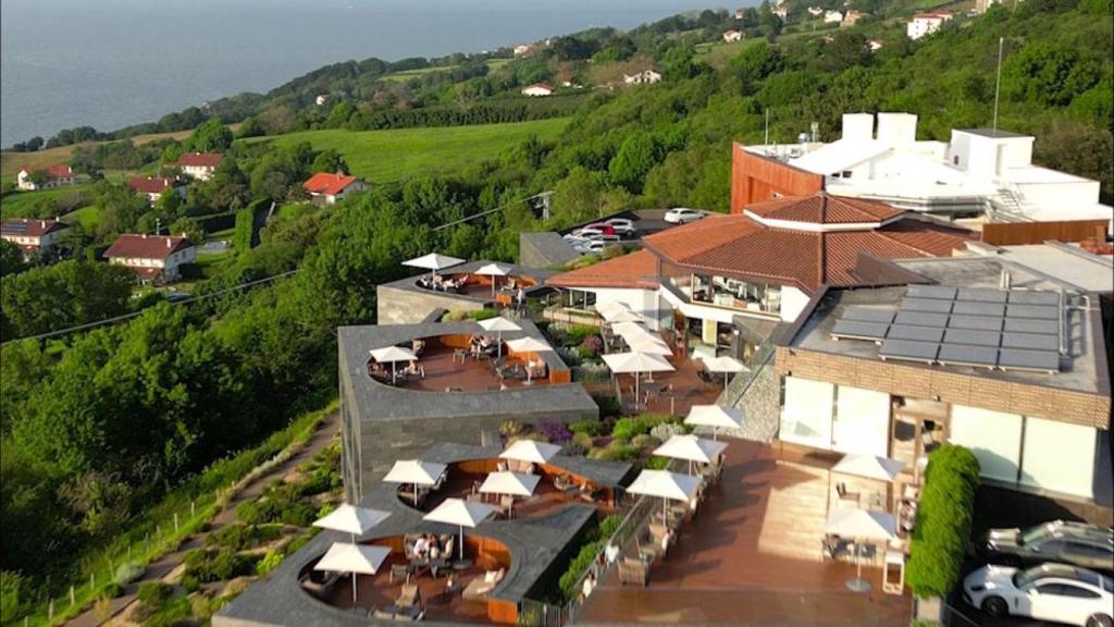 Vista aerea de Akelarre.