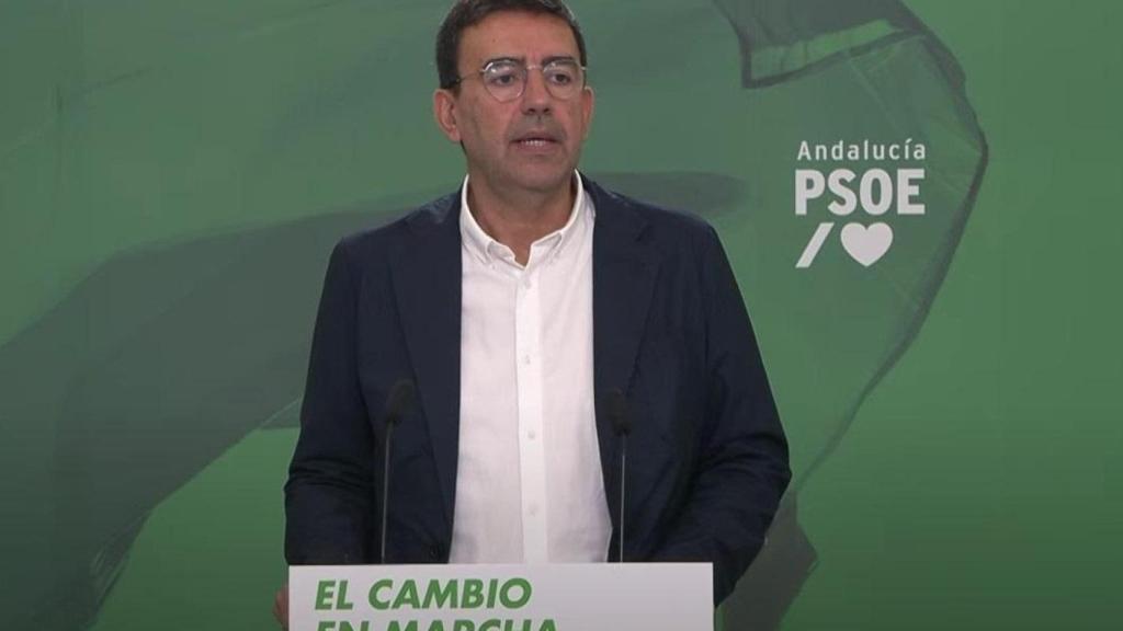 El socialista Mario Jiménez, en la sede de su partido en Sevilla.