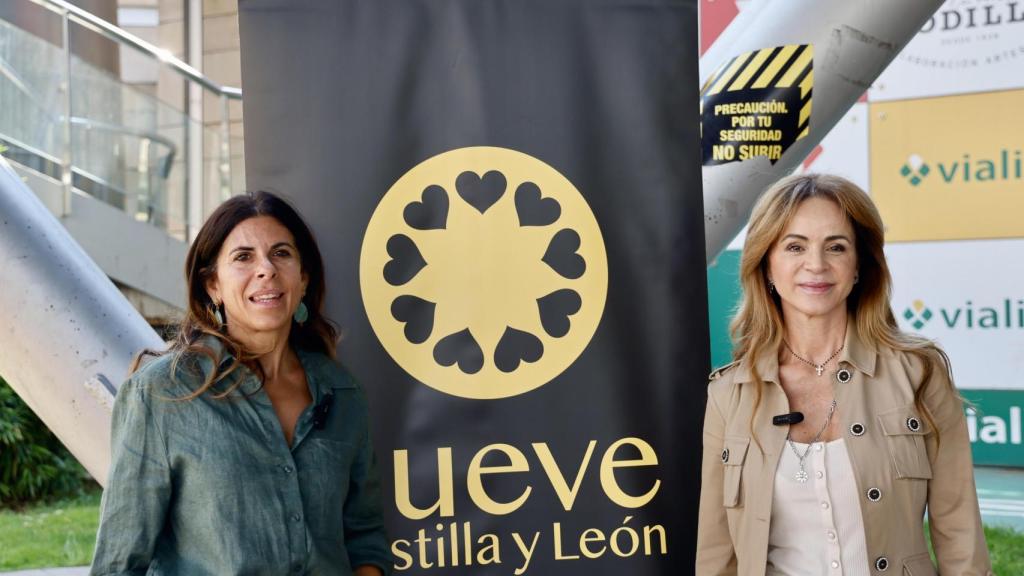 Silvia Clemente presenta Nueve Castilla y León en Salamanca acompañada de Chabela de la Torre