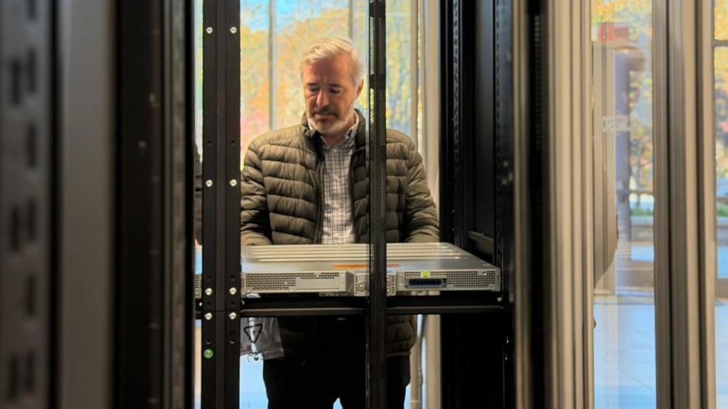 Jorge Azcón, en las instalaciones de Microsoft en Leesburg (Virginia)