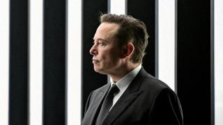 Elon Musk asiste a la ceremonia de inauguración de la nueva Gigafábrica de Tesla para coches eléctricos en Grünheide, Alemania, el 22 de marzo de 2022.