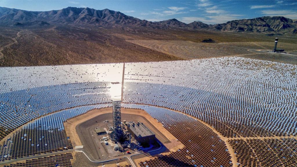 La planta termosolar de Ivanpah en California, una de las más grandes del mundo