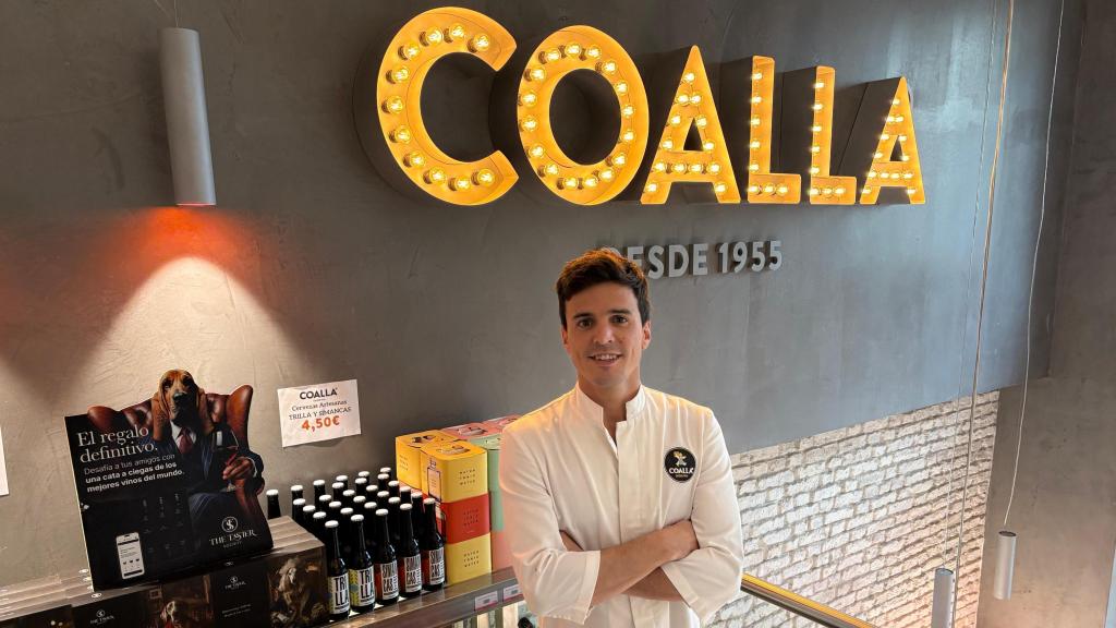 Gonzalo Coalla, en su tienda.