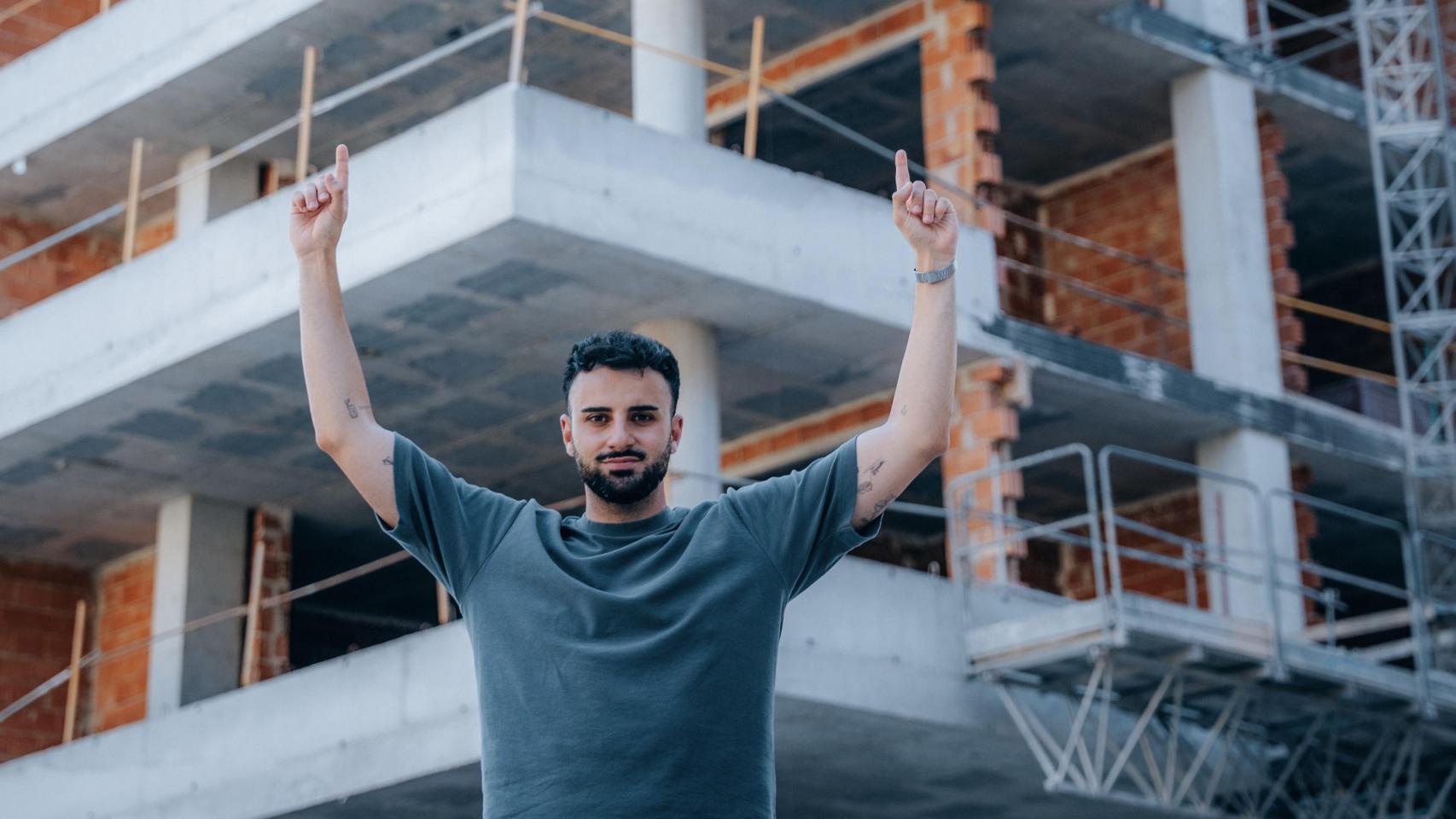 El joven emprendedor ayuda a sus seguidores a saber sus posibilidades.