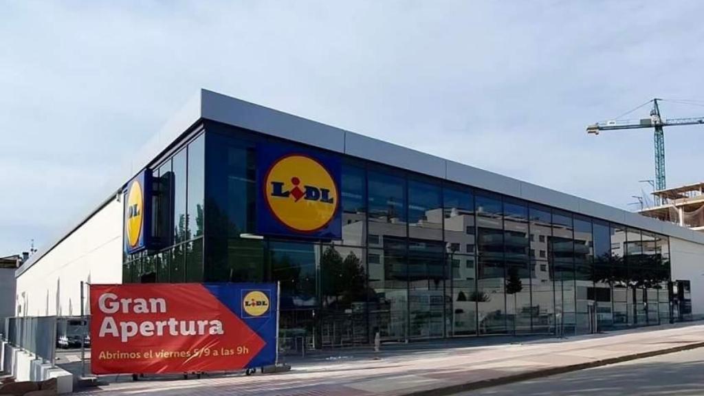 Fachada Lidl.