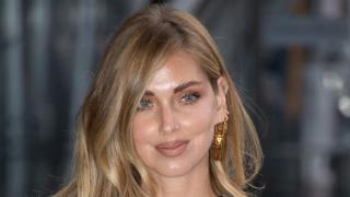 Chiara Ferragni comparte un estilismo perfecto para viajar en avión
