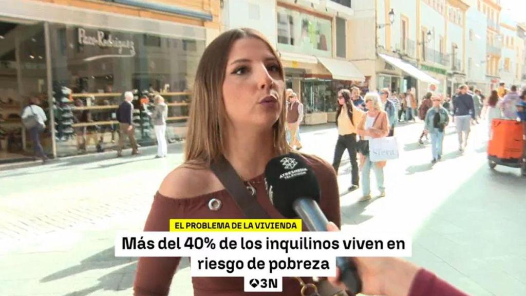 Joven de Sevilla que cobra 1.000 euros al mes y paga un alquiler de 600 euros mensuales.