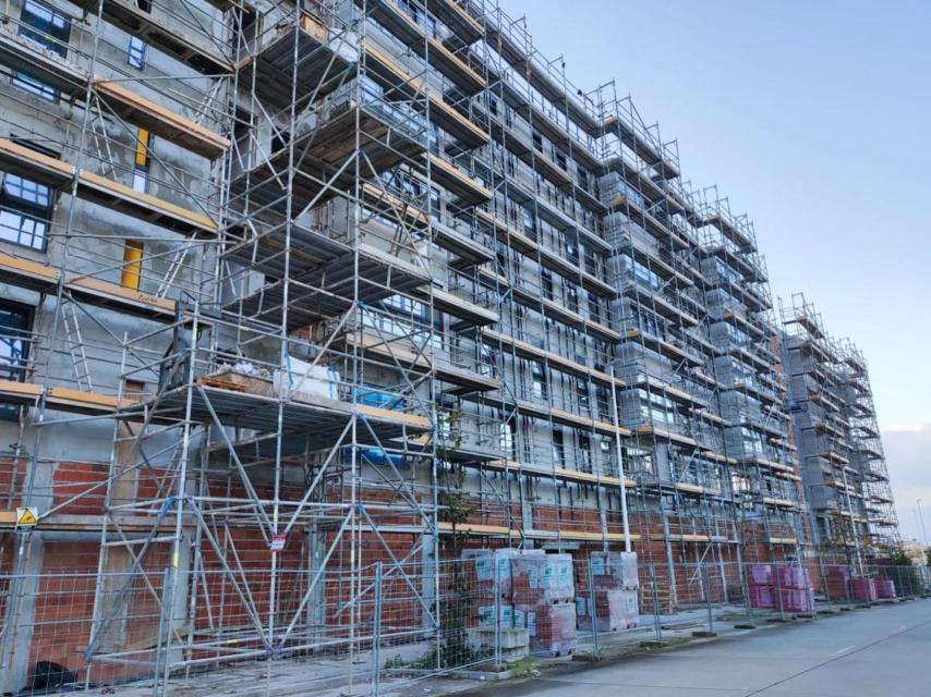 Un edificio en construcción en el barrio de Xuxán.