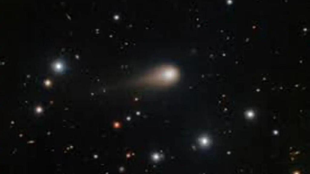 El cometa interestelar 3I/ATLAS visto por el telescopio Gemini South en Chile.