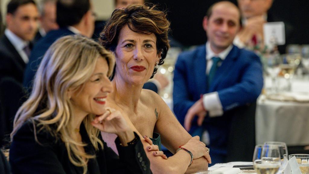 Yolanda Díaz y Elma Saiz.