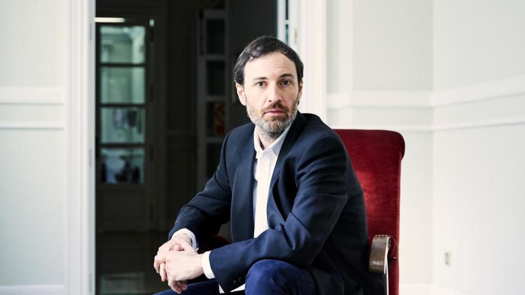 El chelista y director de La Ritirata Josetxu Obregón. Foto: Michal Novak