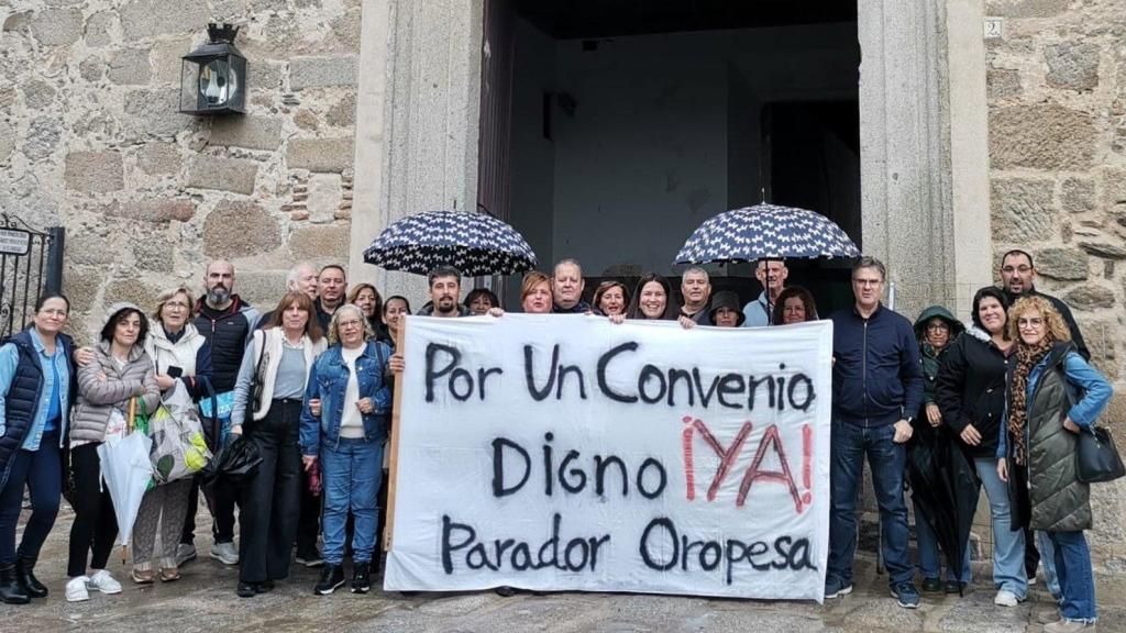 Protesta en el Parador de Oropesa. Foto: Sindicatos.