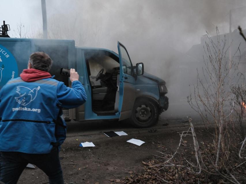 EL vehículo humanitario atacado por un dron