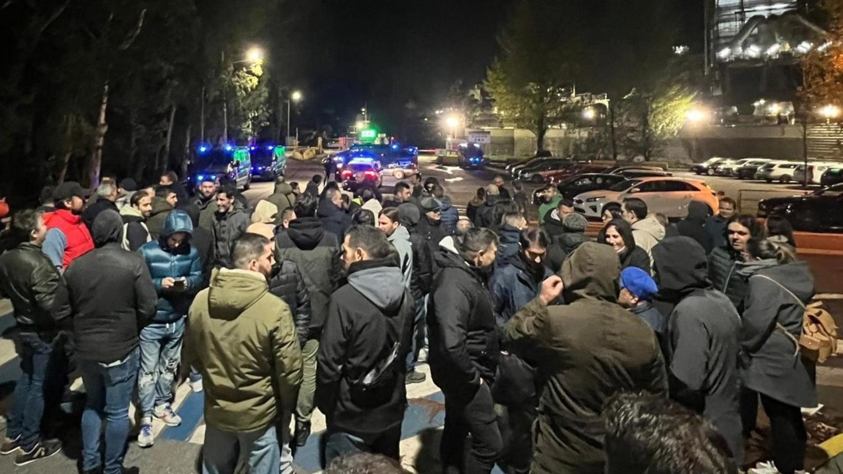 El personal de Ence en Pontevedra inicia la huelga contra los despidos.