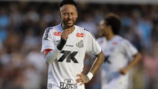 Neymar, durante un partido con el Santos.