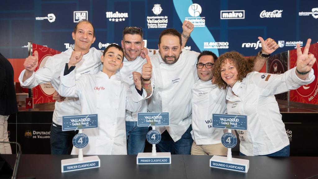 Los ganadores del 'Valladolid Tapas Walk 2025' con sus premios