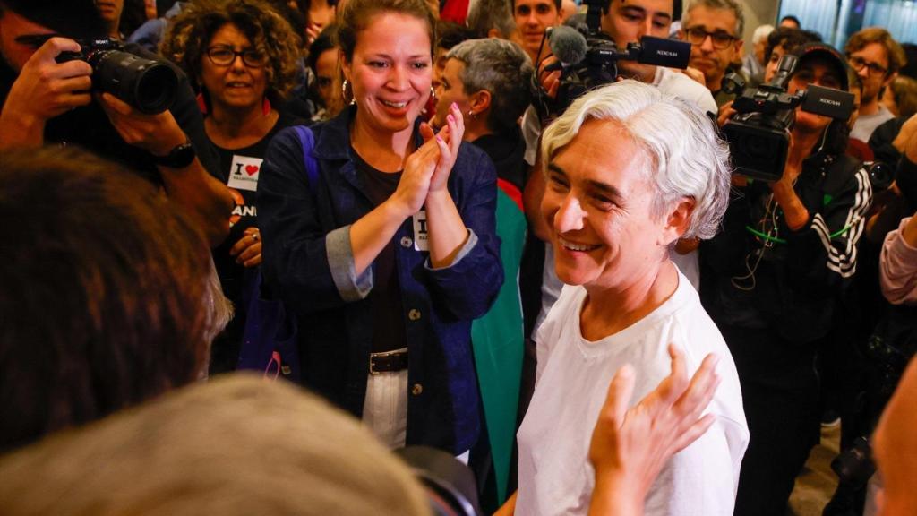 Ada Colau, a su llegada a Madrid tras ser detenida por las autoridades israelíes en el marco de su viaje en La Flotilla.