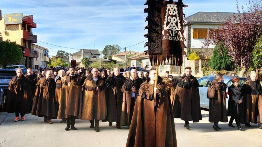 San Vitero ha acogido las XII Jornadas de Exaltación de la Capa Alistana.