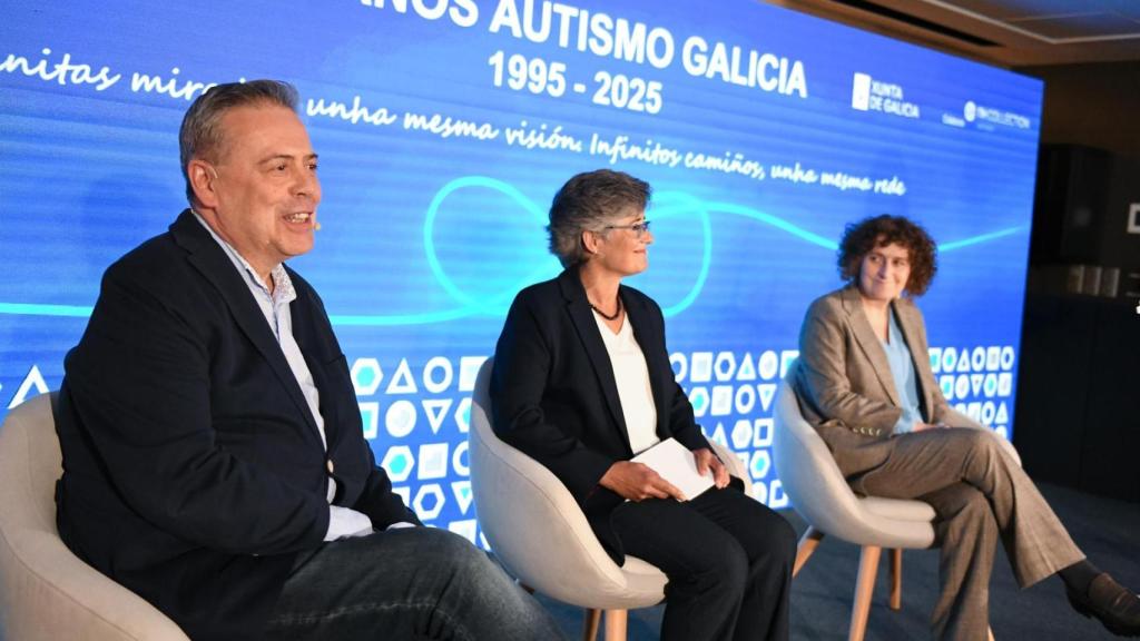 El conselleiro de Sanidade, Antonio Gómez Caamaño, en el acto conmemorativo del 30 aniversario de la Federación Autismo Galicia.