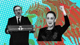 A la izquierda, el ministro de Asuntos Exteriores, José Manuel Albares, durante el discurso en el reconoció el dolor e injusticia hacia los pueblos originarios de México. A la derecha, la presidenta de México, Claudia Sheinbaum. Diseño: Rubén Vique