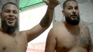 Vecinos del barrio más pobre de Alicante, sobre su situación: Mira que móviles llevan, a costa de Pedro Sánchez