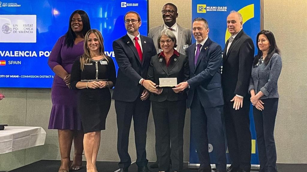 Miami-Dade entrega la llave del condado a la UPV como reconocimiento a su liderazgo y proyección internacional.
