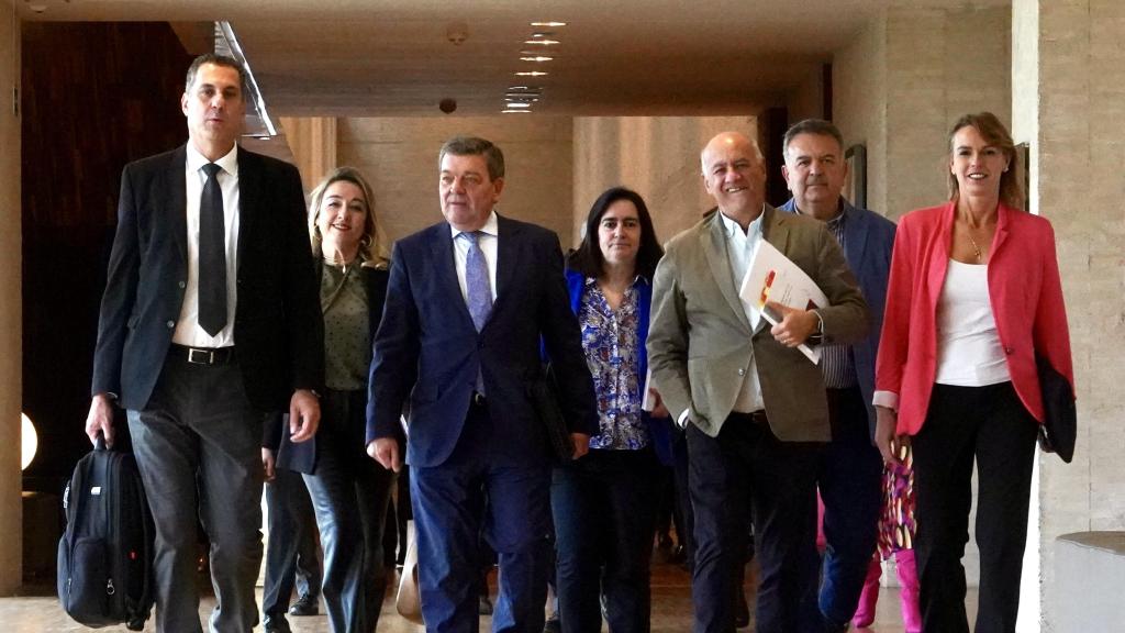 El consejero de la Presidencia, Luis Miguel González Gago, comparece en las Cortes para presentar el proyecto de ley de presupuestos para 2026 en lo relativo a su departamento, este lunes