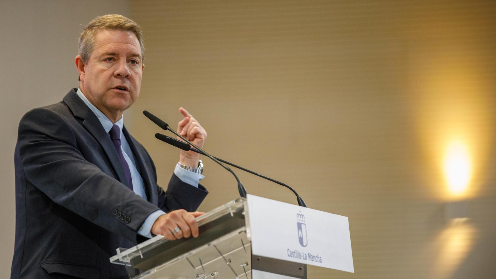 Page pide a Sánchez que se querelle contra los que  usaron al PSOE como lavadora , en alusión a Koldo y a Ábalos