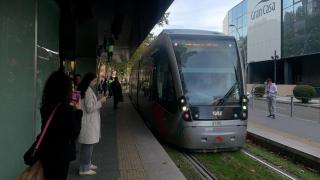 Una parada del tranvía de Zaragoza, en el Actur.